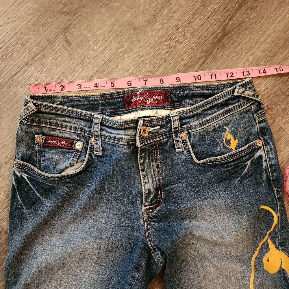 Vintage Baby Phat Y2K Capri Jeans Cat Embroidered McBling Cropped Denim 5 / 6 - Picture 11 of 16